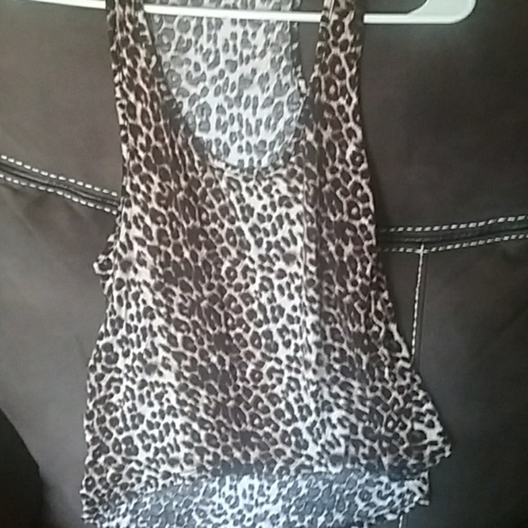Cheetah print top - Picture 3 of 3